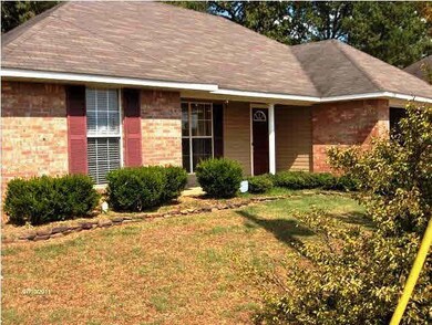 1118 Bullrun Dr, Byram, MS 39272 - photo 2