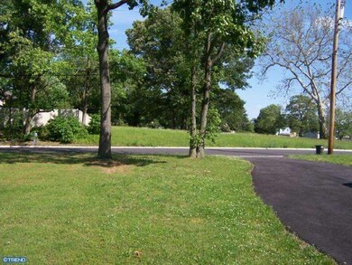 726 Walnut Ave, Lindenwold, NJ 08021 - photo 2