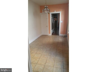 1421 Mulberry St, Reading, PA 19604 - photo 3