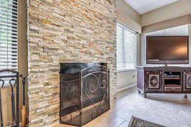 158 W Calle de Caballos, Tempe, AZ 85284 - photo 6