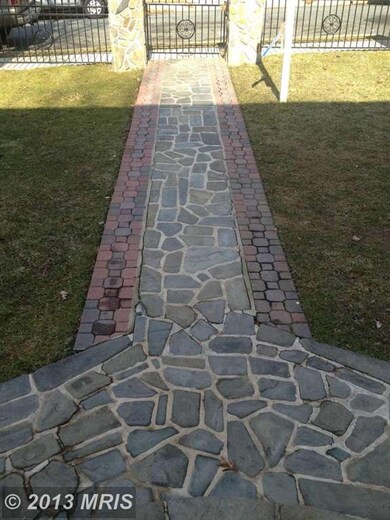 3121 Woodhome Ave, Parkville, MD 21234 - photo 2