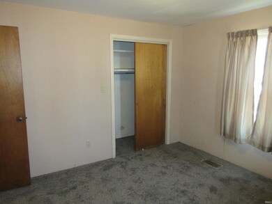 815 W Main St, Portland, IN 47371 - photo 4