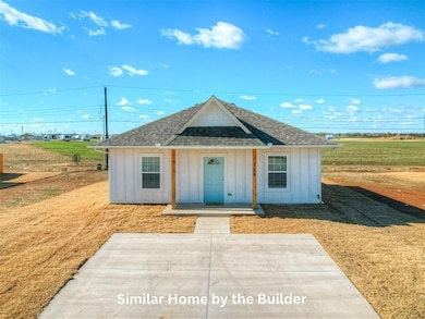 118 Sterling Dr, Chickasha, OK 73018 - photo 2