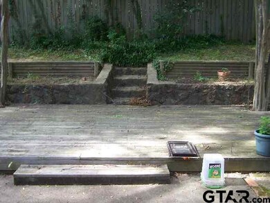 920 920 Loftin, Tyler, TX 75701 - photo 4