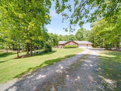 6321 Lawyers Rd E, Marshville, NC 28103 - photo 4