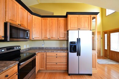 1452 Dorothea Dr, Zumbrota, MN 55992 - photo 4