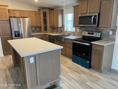 415 Acapulco Way, Paulden, AZ 86334 - photo 3