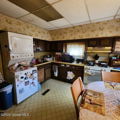 27 Glen Ave, Schenectady, NY 12302 - photo 6