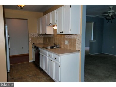 154 Lindfield Cir, Macungie, PA 18062 - photo 7