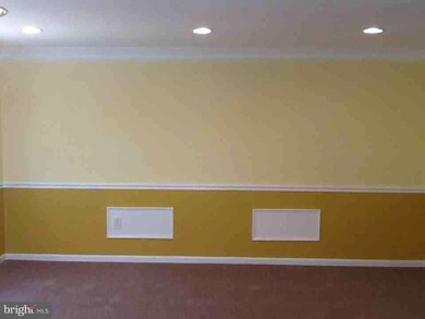 2229 Dawn Ln, Temple Hills, MD 20748 - photo 7