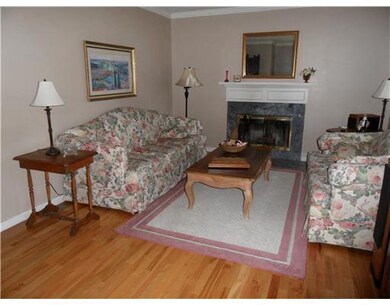 62 S Glen Ct, Wakefield, RI 02879 - photo 5