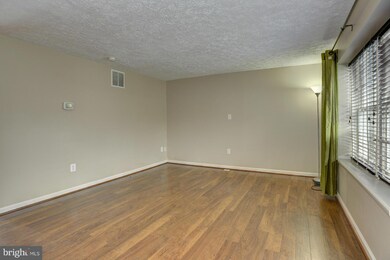9320 Cross Timbers Ct, Laurel, MD 20723 - photo 2