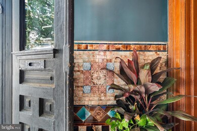 1912 S 15th St, Philadelphia, PA 19145 - photo 5