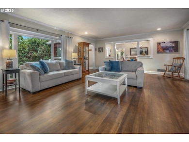 8918 SW Grabhorn Rd, Beaverton, OR 97007 - photo 4