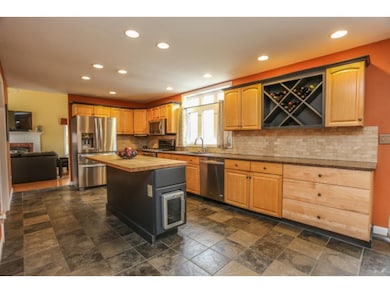 1 Lori Ln, Londonderry, NH 03053 - photo 5