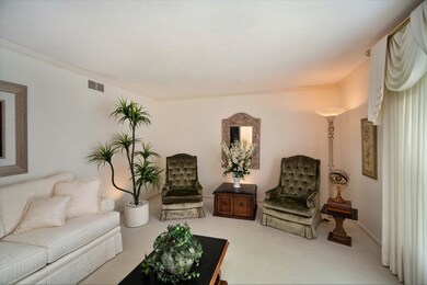 2126 Old Oak Dr, West Lafayette, IN 47906 - photo 5