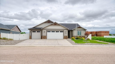 614 Chase Ct-6