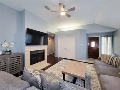 7122 River Garden Dr, Houston, TX 77095 - photo 4