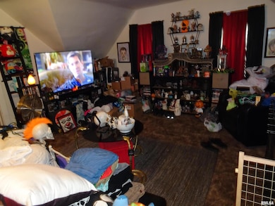 1521 W 6th St, Davenport, IA 52802 - photo 7