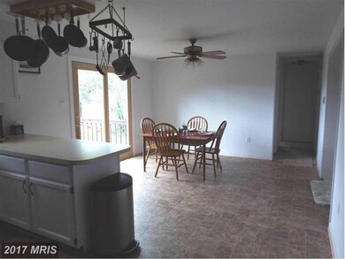 19212 Walnut Hills Rd, Jeffersonton, VA 22724 - photo 2