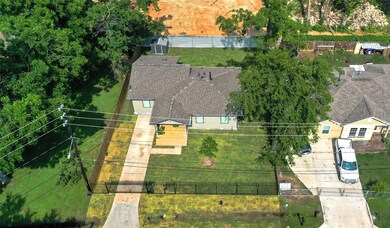 7114 Phillips St, Houston, TX 77088 - photo 4