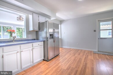 614 2nd Ave, Folsom, PA 19033 - photo 3