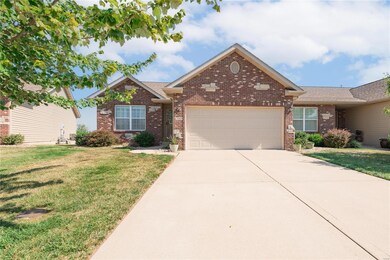 2069 Briarbend Ct, Maryville, IL 62062 - photo 2