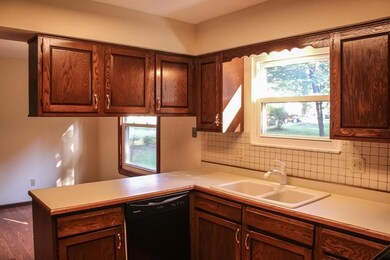 1909 Red Fern Dr, Columbus, OH 43229 - photo 7