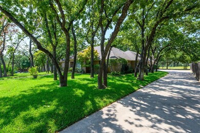 27 Highview Cir, Denton, TX 76205 - photo 2