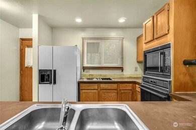 2028 S 233rd St, Des Moines, WA 98198 - photo 7