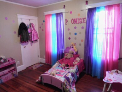 54 Lithgow St unit 1, Dorchester Center, MA 02124 - photo 3