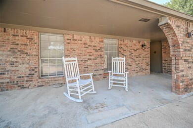 369 Somerset Ct, Alvin, TX 77511 - photo 3