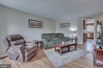 213 Westbridge Rd, Glenolden, PA 19036 - photo 4