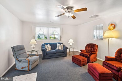 15909 Pinecroft Ln, Bowie, MD 20716 - photo 3