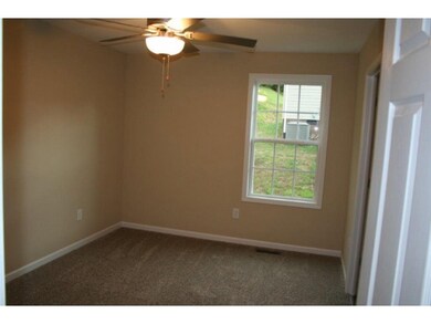 117 Monarch Ct, Johnson City, TN 37601 - photo 5