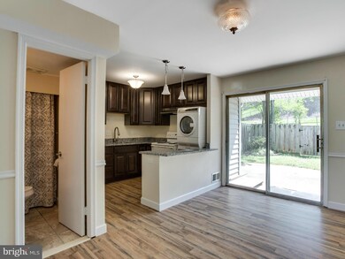 2920 Williamsburg Ct, Woodbridge, VA 22191 - photo 4