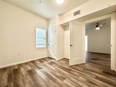 911 W 22nd St unit 305, Austin, TX 78705 - photo 7