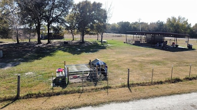 403 Farm To Market 80, Teague, TX 75860 - photo 5