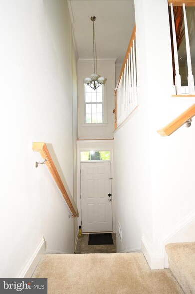 1753 Chiswick Ct, Silver Spring, MD 20904 - photo 6