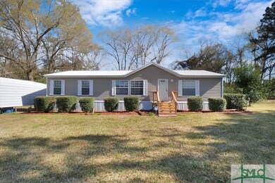 437 Burkhalter Cir, Claxton, GA 30417 - photo 2