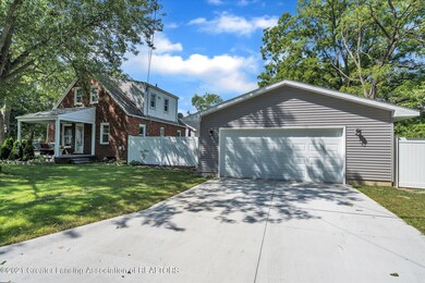 573 Paris Ave, Lansing, MI 48910 - photo 2