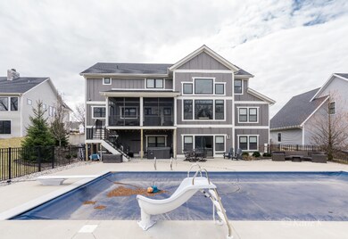 3877 Lake Birch-22