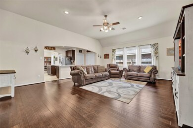 30131 Saw Oaks Dr, Magnolia, TX 77355 - photo 5