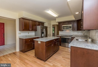 699 Inverness Dr, West Chester, PA 19380 - photo 3