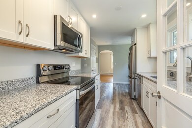 12 Burnside St, Nashua, NH 03064 - photo 5