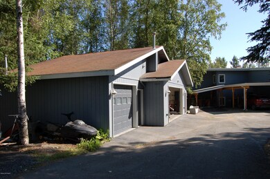 3 car garage
