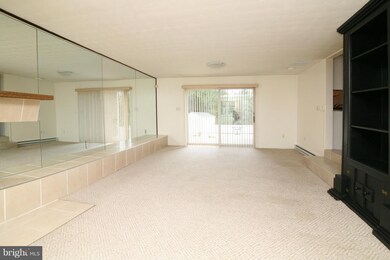 4403 Carroll Park Ct, Sykesville, MD 21784 - photo 7