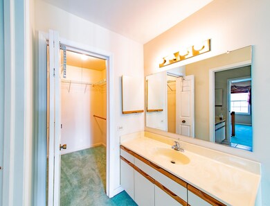 583 Le Parc Cir unit 63, Buffalo Grove, IL 60089 - photo 3