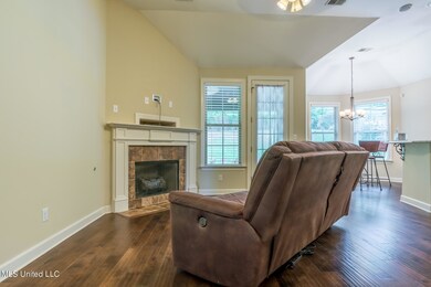 227287_7-snapsold-screen-4283-ridgemont