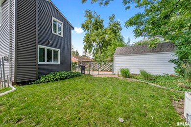 1228 E Dover Ct, Davenport, IA 52803 - photo 4